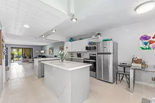 10155 Mangrove Dr, Boynton Beach, FL 33437 - Photo 5