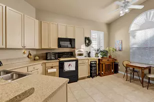 5726 Sterling Lake Dr, Fort Pierce, FL 34951 - Photo 7