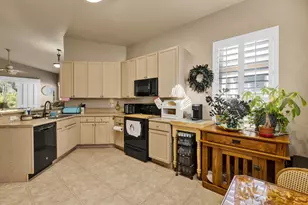 5726 Sterling Lake Dr, Fort Pierce, FL 34951 - Photo 9