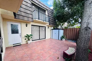 1534 Forest Lakes Cir, West Palm Beach, FL 33406 - Photo 5