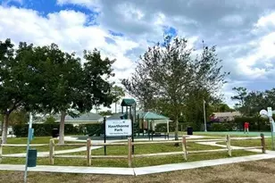 1436 Hawthorne Pl, Wellington, FL 33414 - Photo 3