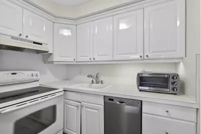 19 Hastings B, West Palm Beach, FL 33417 - Photo 11