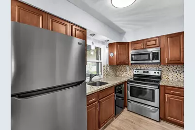 7615 NW 68th Avenue, Tamarac, FL 33321 - Photo 13