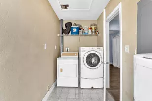 7615 NW 68th Ave, Tamarac, FL 33321 - Photo 25