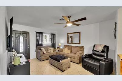 514 SW 73rd Avenue, North Lauderdale, FL 33068 - Photo 7