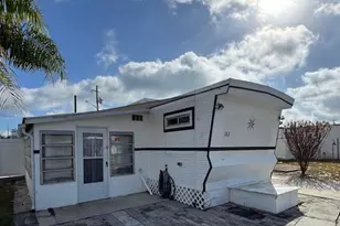 2023 St Lucie Blvd, Fort Pierce, FL 34946 - Photo 1