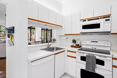 5406 Venetia Court #F, Boynton Beach, FL 33437 - Photo 9