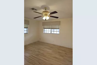 1212 Lakes End Drive #D, Fort Pierce, FL 34982 - Photo 11