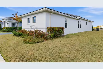 10212 SW Latium Way, Port Saint Lucie, FL 34987 - Photo 3