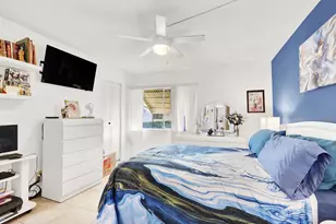 309 Knotty Pine Cir, Greenacres, FL 33463 - Photo 17