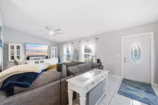 7879 Burlwood Ln, Lake Worth, FL 33467 - Photo 11