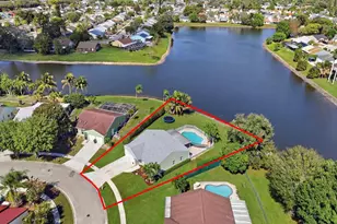 7879 Burlwood Ln, Lake Worth, FL 33467 - Photo 5