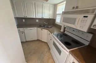 18081 SE Country Club Dr, Tequesta, FL 33469 - Photo 11