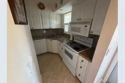 18081 SE Country Club Drive #121, Tequesta, FL 33469 - Photo 9