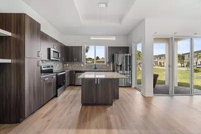 511 Pioneer Way, Royal Palm Beach, FL 33411 - Photo 5