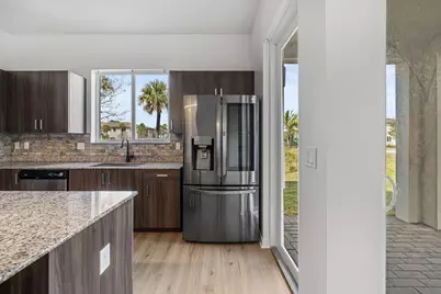 511 Pioneer Way, Royal Palm Beach, FL 33411 - Photo 9