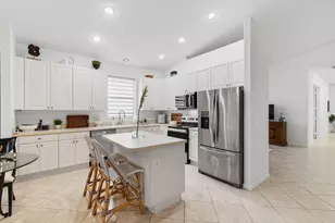 2320 Sapphire Cir, West Palm Beach, FL 33411 - Photo 19