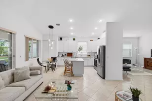 2320 Sapphire Cir, West Palm Beach, FL 33411 - Photo 17