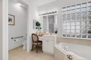 2320 Sapphire Cir, West Palm Beach, FL 33411 - Photo 37