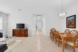 2320 Sapphire Cir, West Palm Beach, FL 33411 - Photo 25