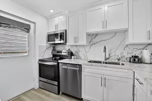 5700 NW 2nd Ave, Boca Raton, FL 33487 - Photo 3