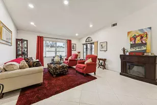 8236 Summerbreeze Ln, Boca Raton, FL 33496 - Photo 3