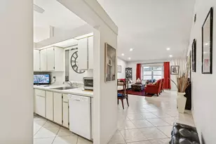 8236 Summerbreeze Ln, Boca Raton, FL 33496 - Photo 9