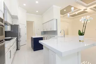 3352 Siena Cir, Wellington, FL 33414 - Photo 11