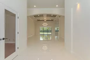 3352 Siena Cir, Wellington, FL 33414 - Photo 5