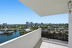 401 Golden Isles Dr, Hallandale Beach, FL 33009 - Photo 21