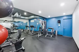 401 Golden Isles Dr, Hallandale Beach, FL 33009 - Photo 25