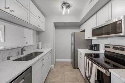 135 Yacht Club Way #104, Hypoluxo, FL 33462 - Photo 19