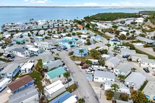 10725 S Ocean Dr, Jensen Beach, FL 34957 - Photo 43
