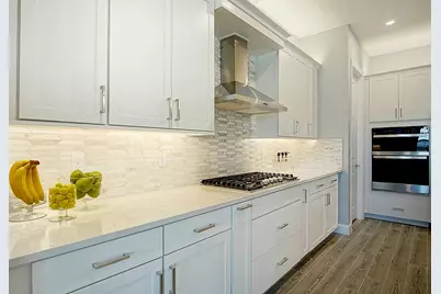 10639 SW Vineyard Drive, Port Saint Lucie, FL 34987 - Photo 9