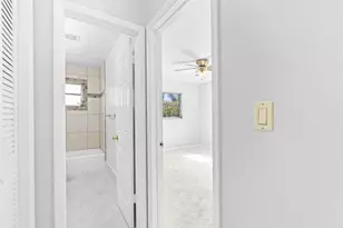 2512 Lone Pine Rd, Palm Beach Gardens, FL 33410 - Photo 9