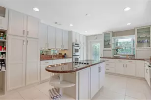 11 N River Rd, Sewalls Point, FL 34996 - Photo 15