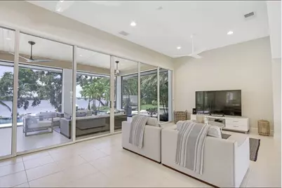 11 N River Road, Sewalls Point, FL 34996 - Photo 11