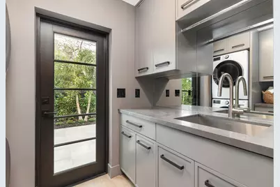 263 Alhambra Place, West Palm Beach, FL 33405 - Photo 19