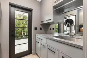 263 Alhambra Pl, West Palm Beach, FL 33405 - Photo 19