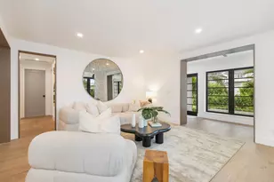 263 Alhambra Pl, West Palm Beach, FL 33405 - Photo 9