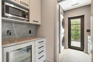 263 Alhambra Pl, West Palm Beach, FL 33405 - Photo 17