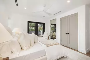 263 Alhambra Pl, West Palm Beach, FL 33405 - Photo 19