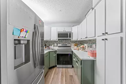 723 Sunny Pine Way #H2, Greenacres, FL 33415 - Photo 9