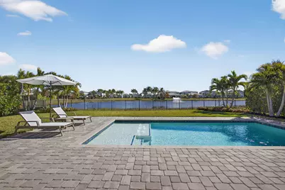 9221 Crestview Circle, West Palm Beach, FL 33412 - Photo 33