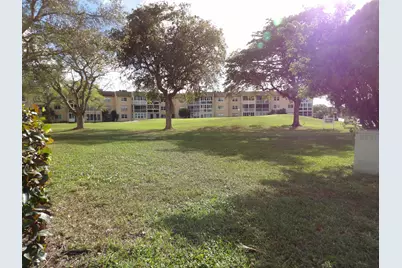 9310 Sunrise Lakes Boulevard #108, Sunrise, FL 33322 - Photo 23