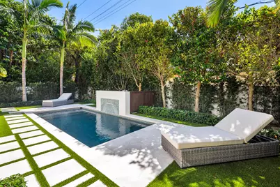 218 Everglade Avenue, Palm Beach, FL 33480 - Photo 17