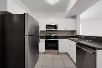 557 SE Prescott Place, Stuart, FL 34994 - Photo 3