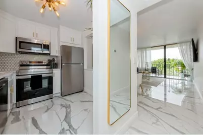 1830 Embassy Drive #503, West Palm Beach, FL 33401 - Photo 9