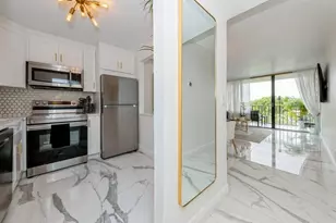 1830 Embassy Dr, West Palm Beach, FL 33401 - Photo 9