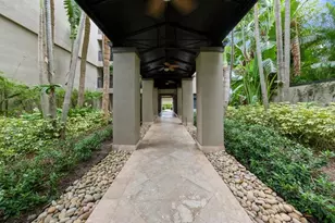 1830 Embassy Dr, West Palm Beach, FL 33401 - Photo 3